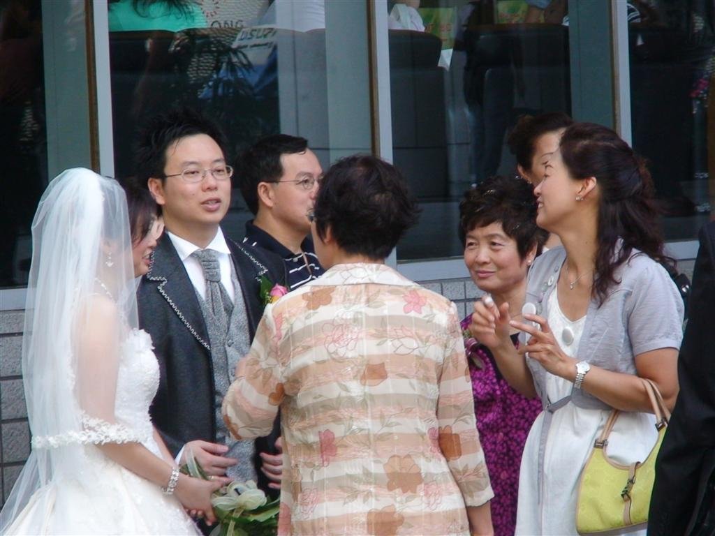 moreweddingcrashing.jpg