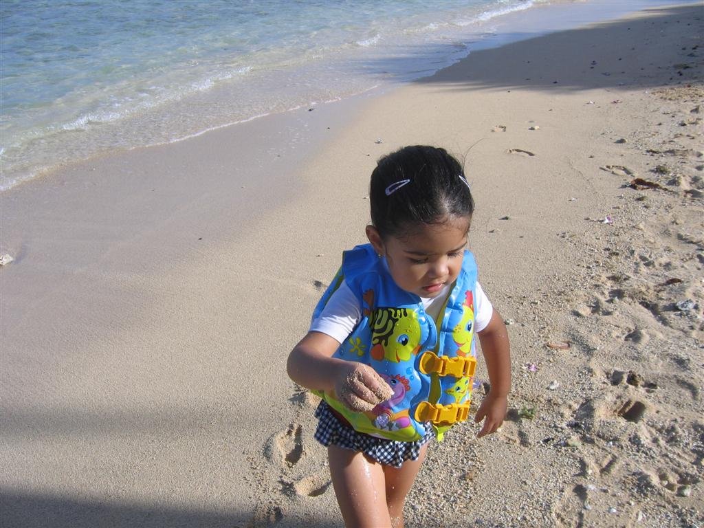 allyatthebeach2.jpg