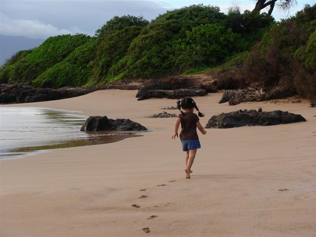 allyrunsdownthesand.jpg