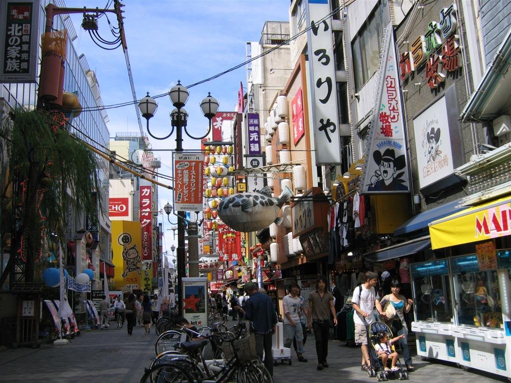 abusyshoppingscene.jpg