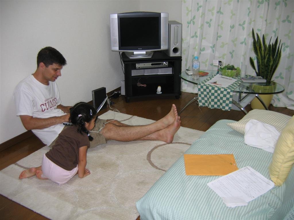 ourlivingroombedroomwearecrampedbutcomfortable.jpg